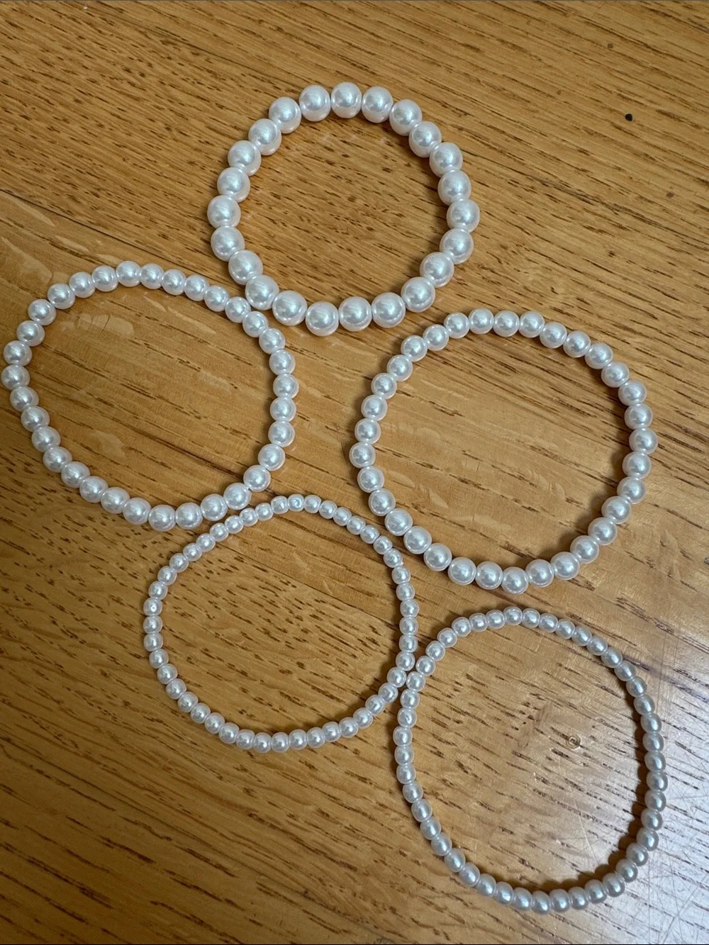 Set of 6 Faux Pearl Stretch Bracelets - White Pearlescent